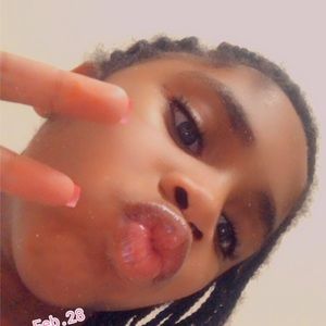 Meet your Posher, Meyana